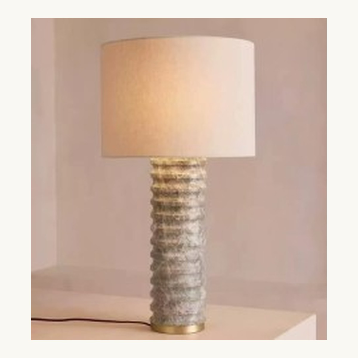 SinWay Table-007 &middot; Natural marble and Spanish alabaster table lamp