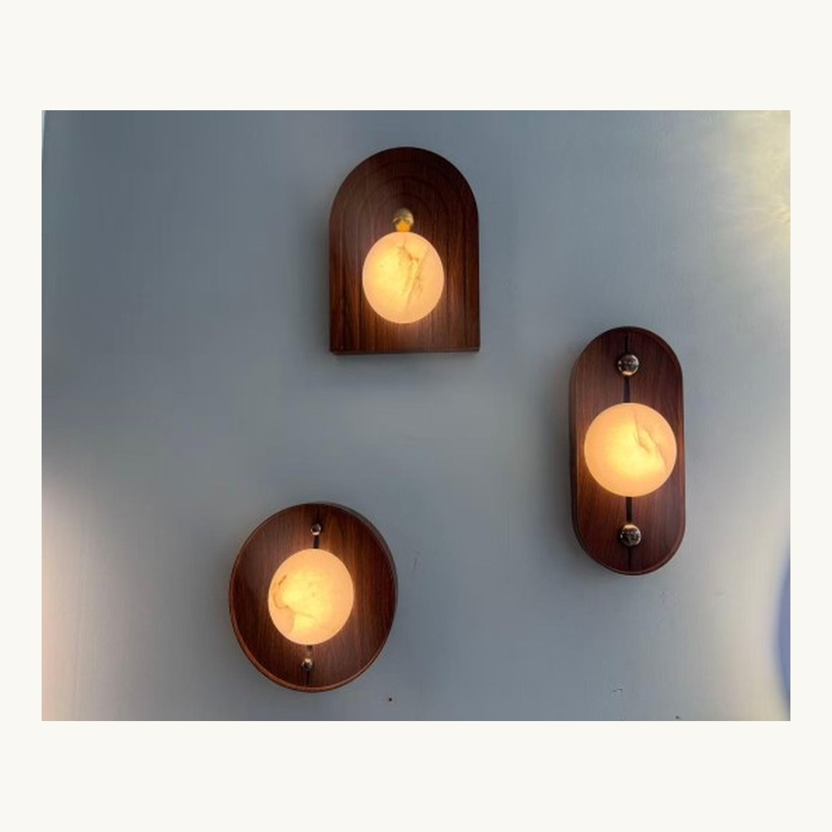 SinWay Wall-066 &middot; Natural marble and Spanish alabaster wall light